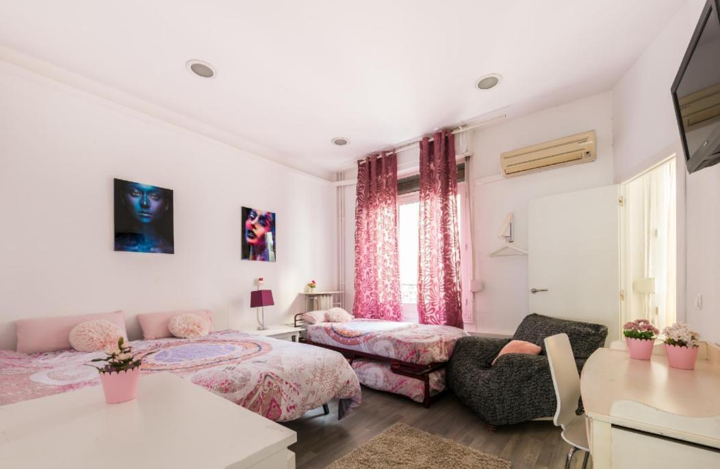 M&F 7 Rooms/7 Bathrooms Over Gran Via Madri Exterior foto