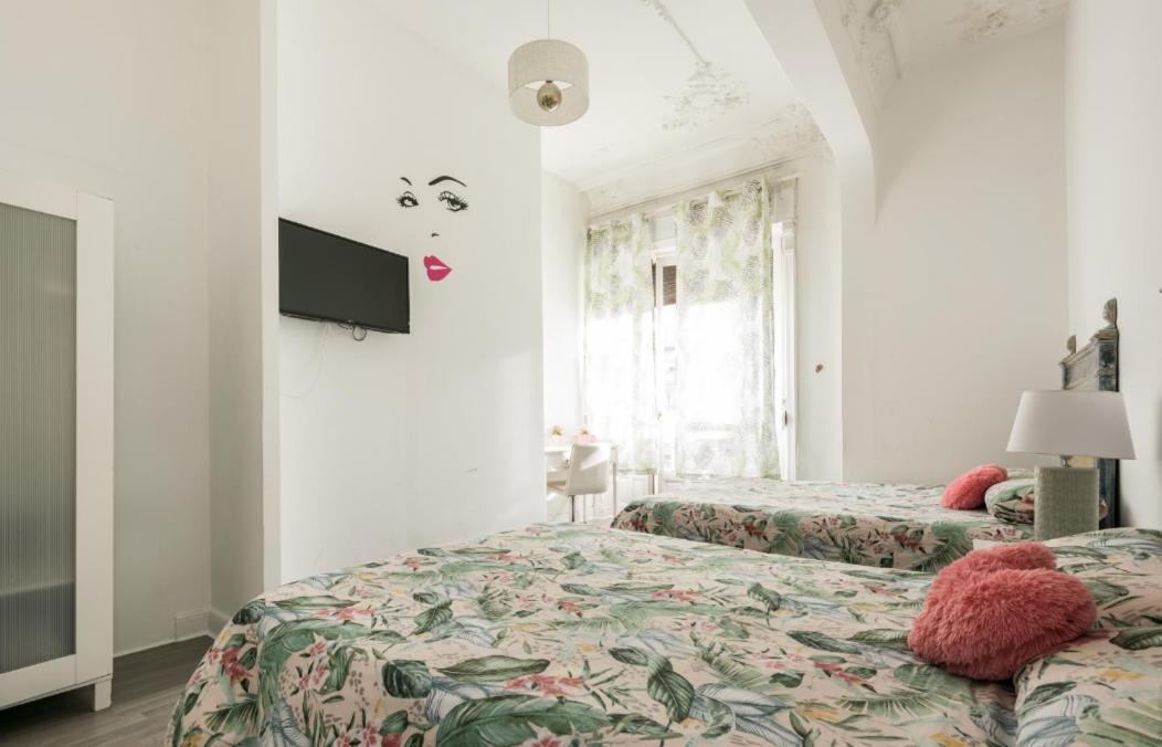 M&F 7 Rooms/7 Bathrooms Over Gran Via Madri Exterior foto