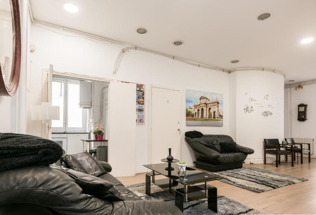 M&F 7 Rooms/7 Bathrooms Over Gran Via Madri Exterior foto