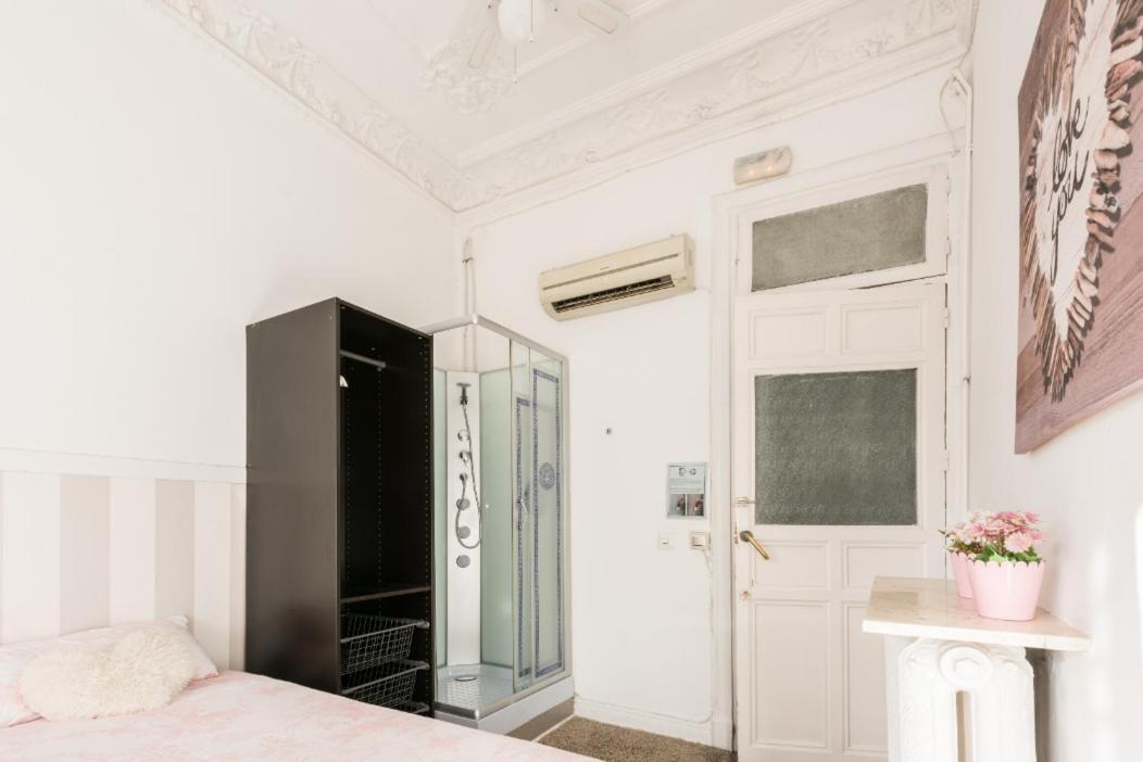 M&F 7 Rooms/7 Bathrooms Over Gran Via Madri Exterior foto
