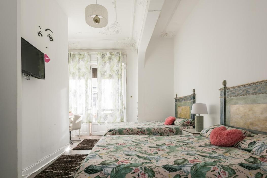 M&F 7 Rooms/7 Bathrooms Over Gran Via Madri Exterior foto