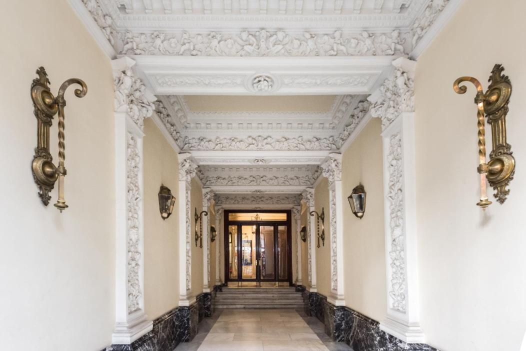 M&F 7 Rooms/7 Bathrooms Over Gran Via Madri Exterior foto